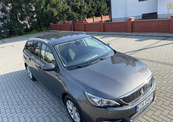 Peugeot 308 cena 41900 przebieg: 130000, rok produkcji 2018 z Grybów małe 232